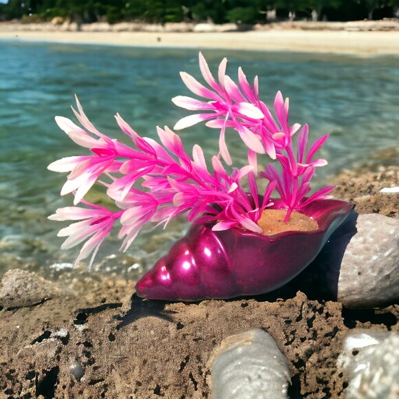 Aquarium Decoration Golden Pink Long Shell with Pink and Green Plant. - Picture 3 of 5